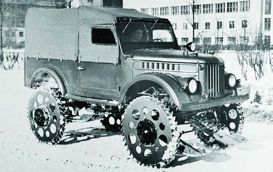 1962 GAZ-69 prototype snowmobile with milling propelling agent