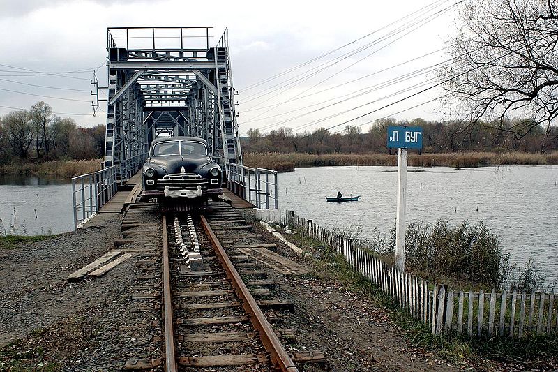 ZIM railcar on the bridge over Yuzhny Bug on Gayvoron narrow gauge railway.