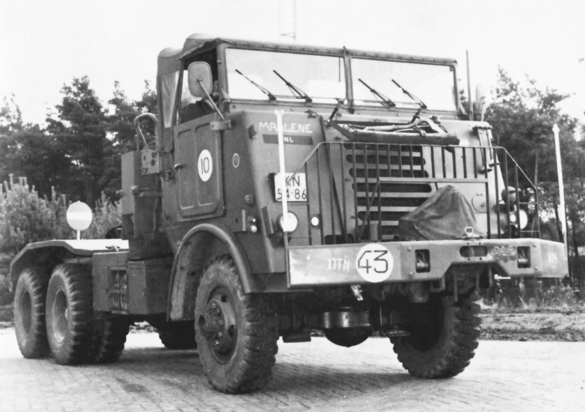 1960 DAF YT 616 Trekker voor oplegger