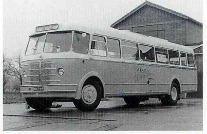 1954 Guy-bus 8 van de EBAD met Den Oudsten carrosserie