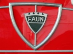 FAUN Logo op Rood