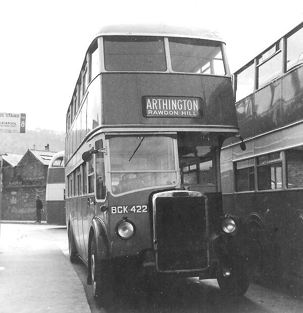 1947 Leyland PD1A with Leyland H32-26R body bck422