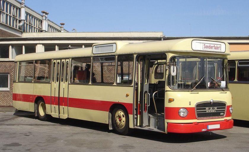 79 MAN 750 HO (Metrobus) Museumsbus der Rheinbahn AG