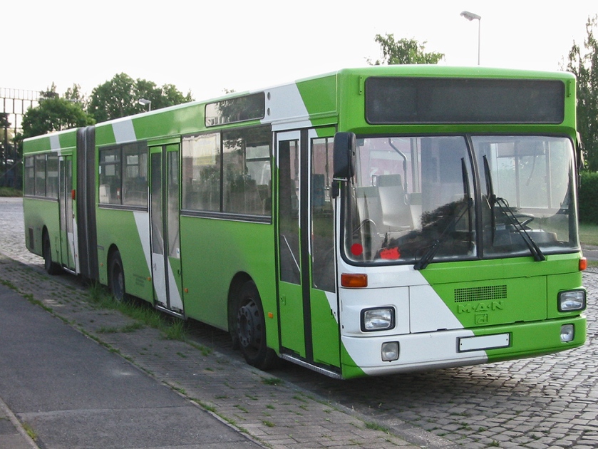 Standard-Gelenkbus MAN SG 242 ehemaliges Fahrzeug der ÜSTRA Hannover
