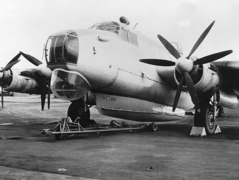 Avro Shackleton with Saunders-Roe airborne lifeboat