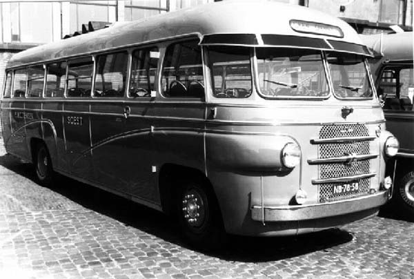 1952 Volvo B617 Den Oudsten NB 78 58