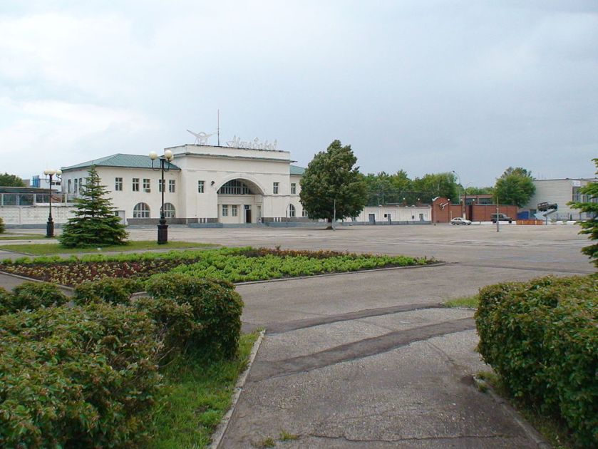 Ulyanovskiy Avtozavod UAZ main entrance a