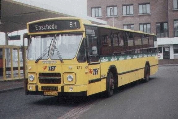 Volvo B10M-55- nr. 121 met carrosserie van Den Oudsten. De zogenaamde Cumulobus