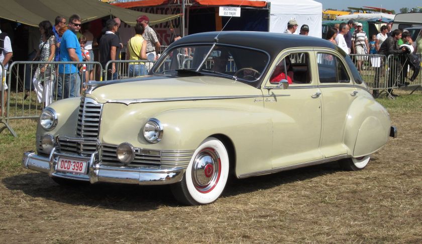 1947 Packard Clipper Super Touring Sedan Modell 2103-1672 (1946) oder 2103-2172 (1947).
