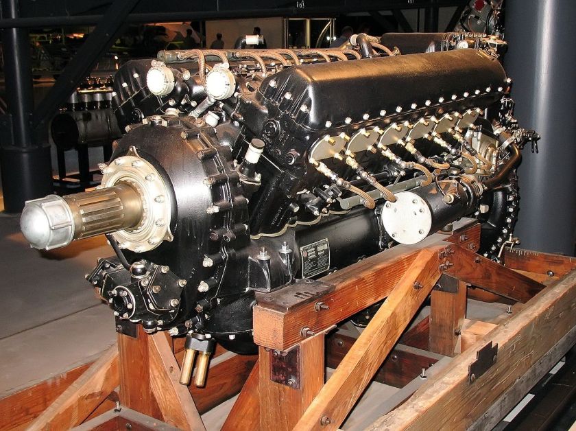 Kampfflugzeugmotor Packard V-1650-7 Weiterentwicklung unter Lizenz des Rolls-Royce Merlin V12 Zylinder, in dieser Version 1315 bhp