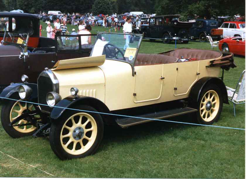 1926 Humber 9-20 tourer