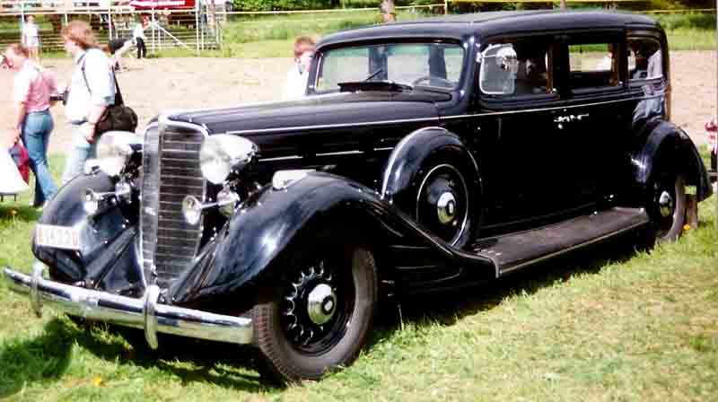 1934 Nash Ambassador Eight 4-Door Sedan