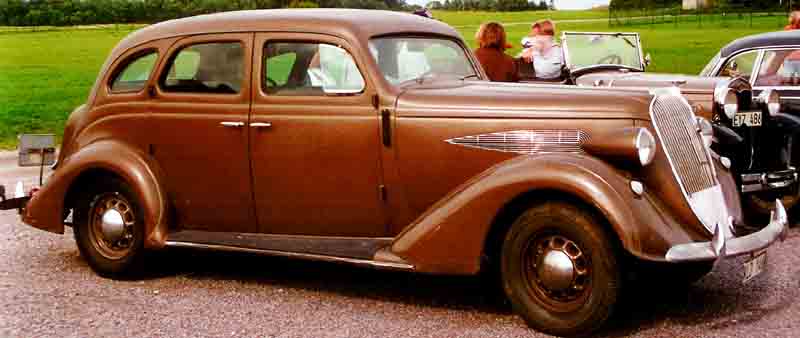 1936 Nash Ambassador Six 3620 4-Door Sedan