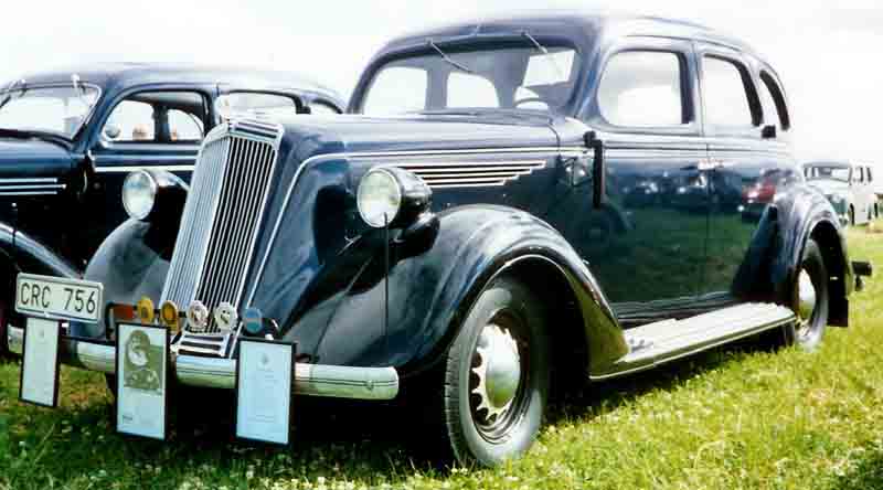 1936 Nash Lafayette Series 3610 4-Door Sedan