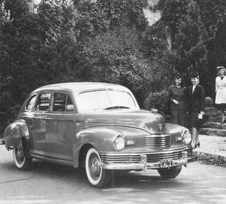 1946 Nash 600 Trunkback Sedan-a