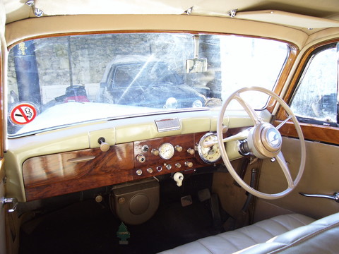 1949 Humber Pullman MkII dashboard
