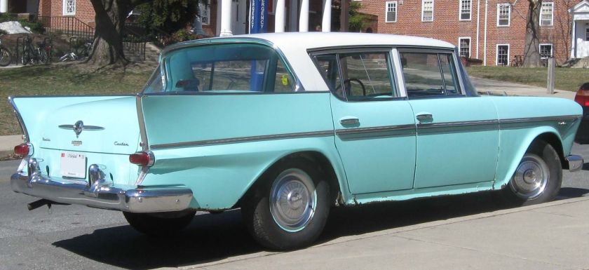 1958 Rambler Six's tailfinned rear