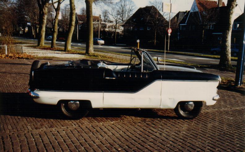 1960 Nash Metropolitan Convertible. model 561