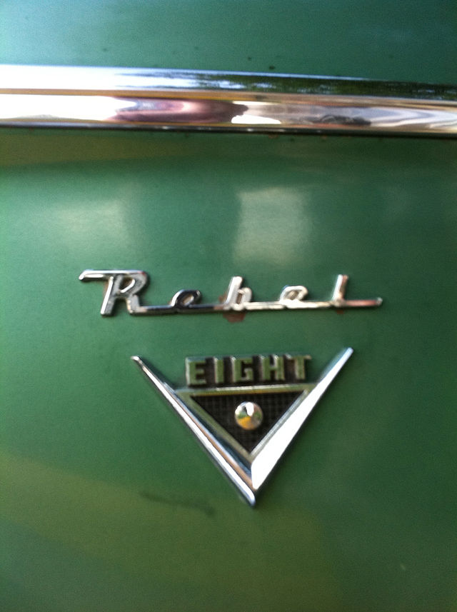 1960_Rambler_Rebel_V8_green_Ann-lo