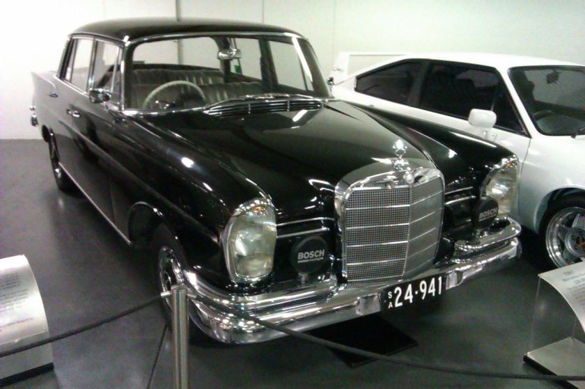1961 Mercedes-Benz 220SEb assembled by AMI