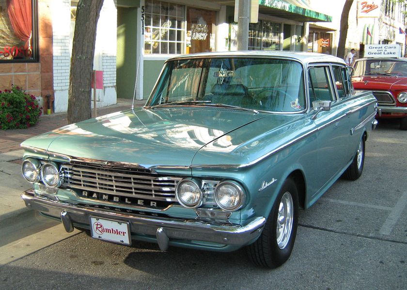 1962_Rambler_Ambassador_2-door_sedan_Kenosha_green-f