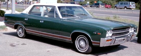 1969_AMC_Ambassador_SST_sedan_green-e