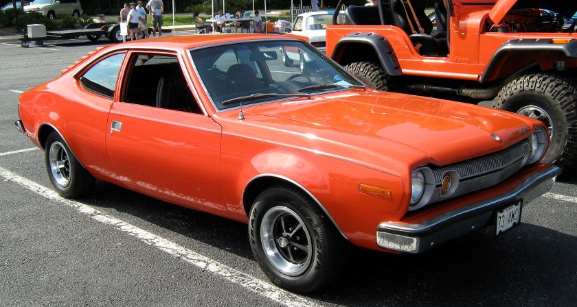 1973_Hornet_hatchback_V8_red_MD-fr