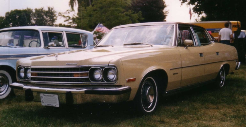 1974_AMC_Ambassador_Brougham_4-door_sedan_beige