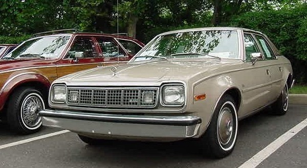 1978_AMC_Concord_DL_4-door_sedan_beige