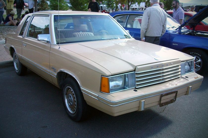 1981 Dodge Aries coupé