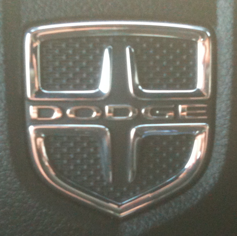 2011 Dodge Avenger Steerwheel logo
