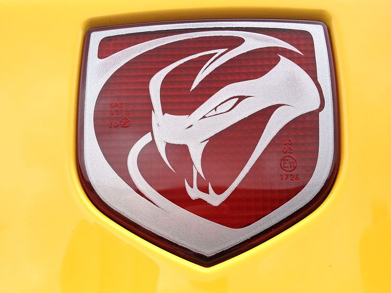 SRT Viper Logo