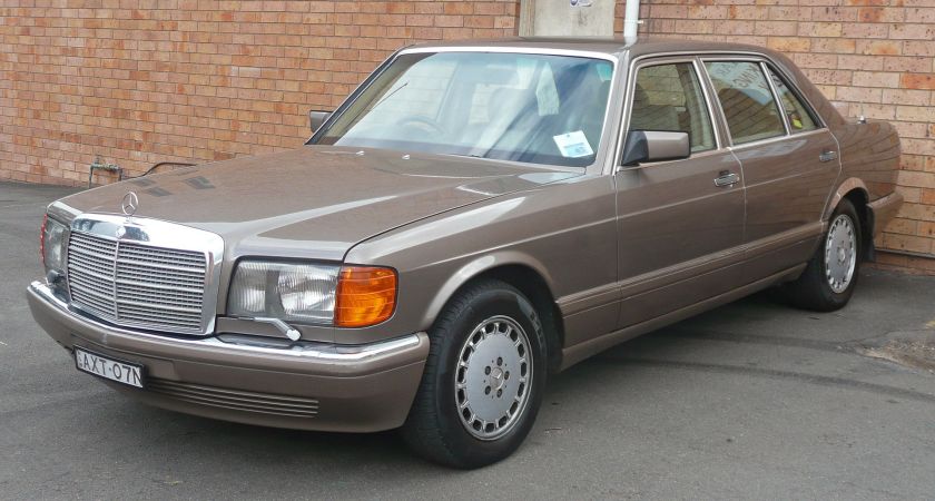 1987–1992 Mercedes-Benz 300 SEL (W126) sedan