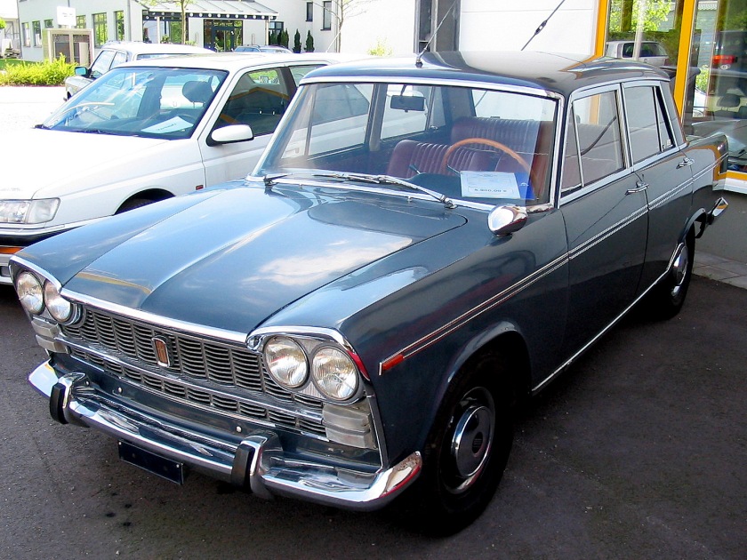 1961-fiat-2300-pininfarina