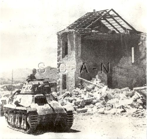 WWII Press Photo- Hotchkiss Panzerkampfwagen 38H 735(f)- Yugoslavia- Panzer Tank