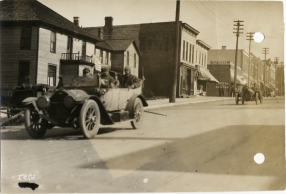 1912 Abbott Detroit automobile