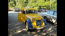 1953 Москвич 401 - cab